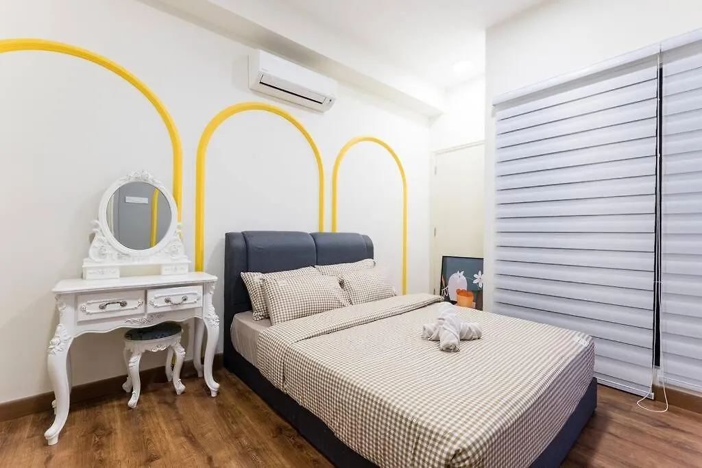 Ferienwohnung Arte Mont Kiara Duplex 4 Pax Jacuzzi Kuala Lumpur